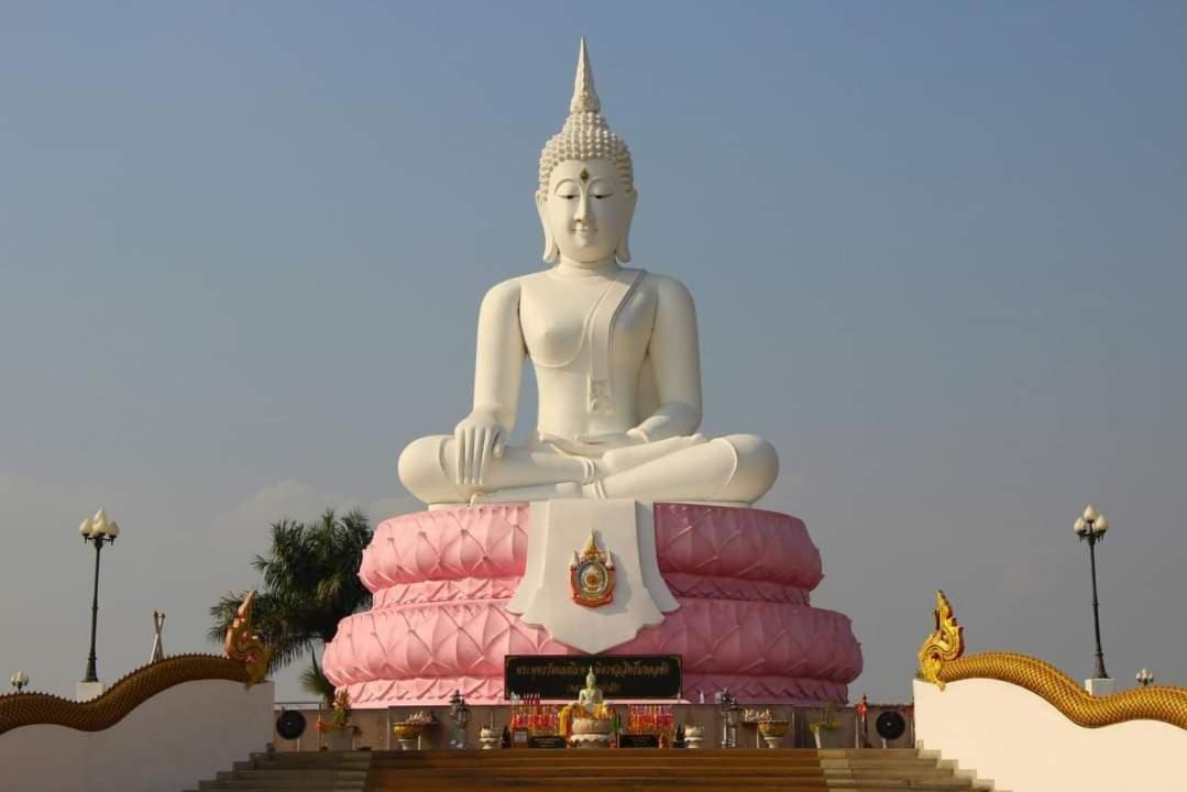 Pee Homestay Lopburi Ban Tha Krayang Exterior photo